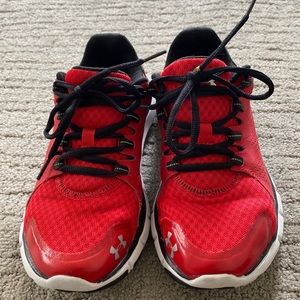 Under Armour tennis shoes